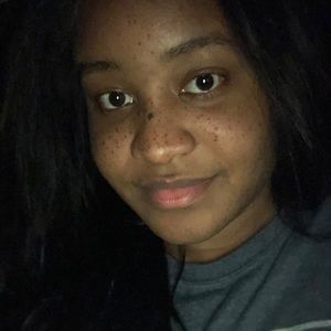 Meet your Posher, Janay